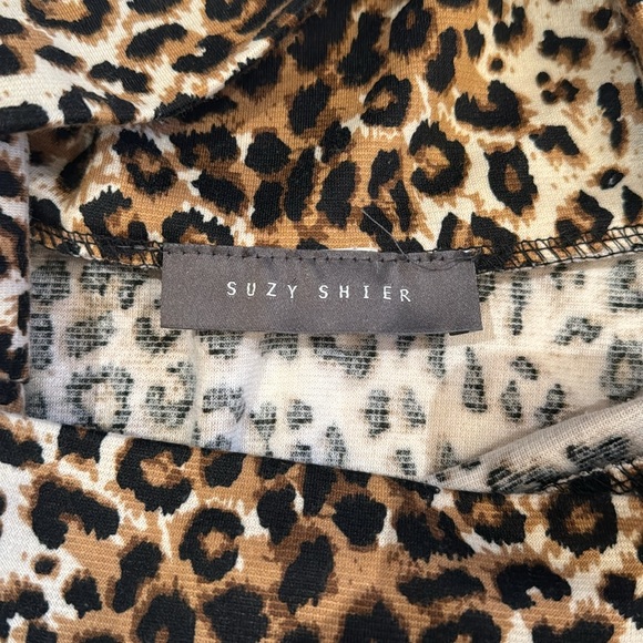 Cheetah patter skirt. Size Small. - Picture 3 of 3